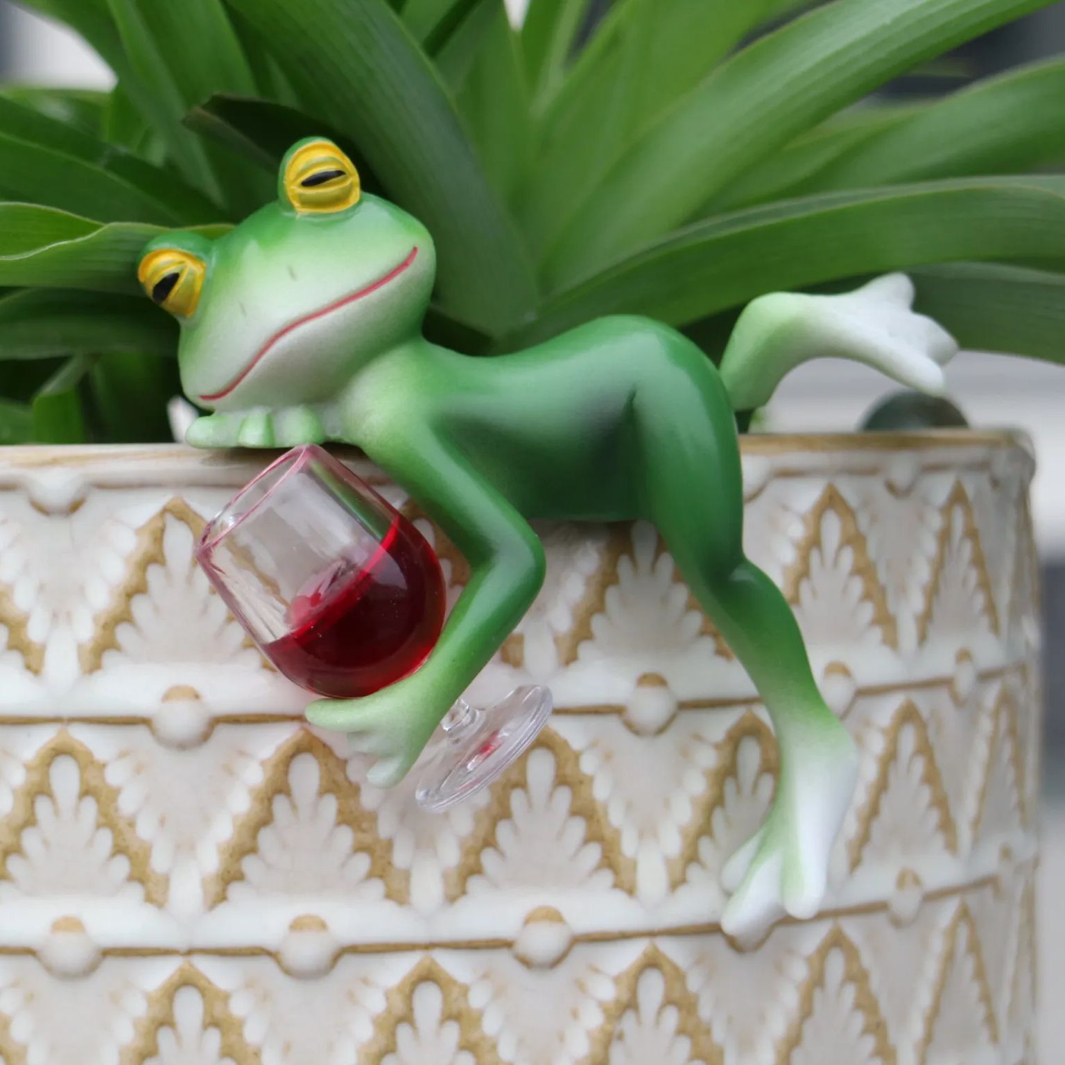 Un encantador adorno de rana v - Plant Aquarium Pot reseña y precio